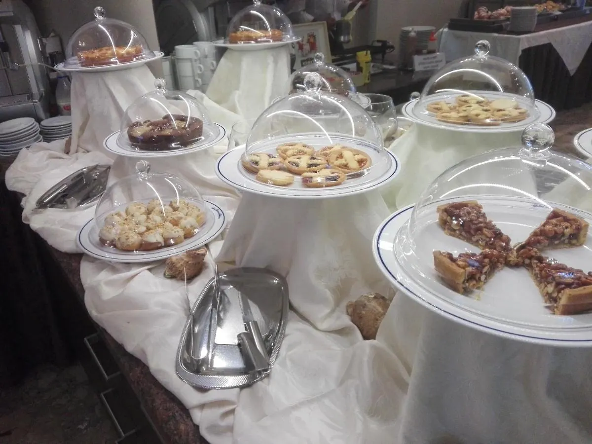 California Pastry Hotel تّشيرفييا